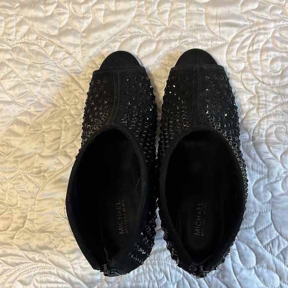 Michael Kors Black suede leather stud booties size 9 - Picture 8 of 13